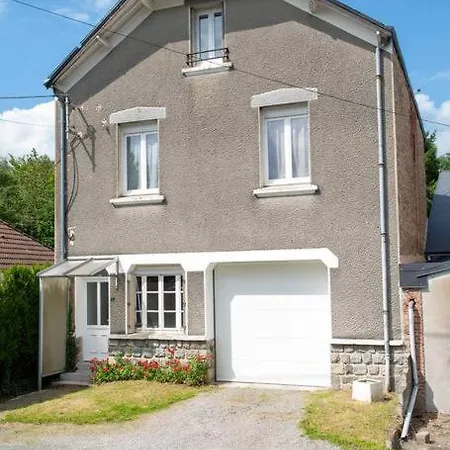 Gite De L'Ancienne Gare Bussiere-Dunoise Exterior photo